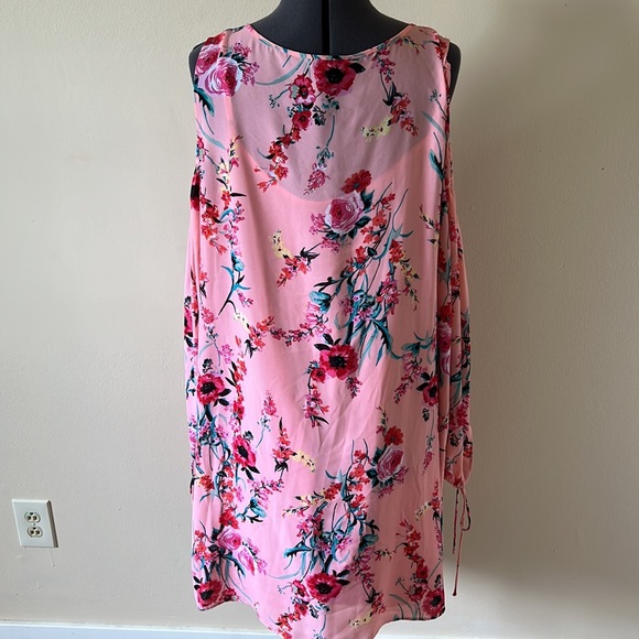 Pink floral cold shoulder tie dress - Picture 5 of 17